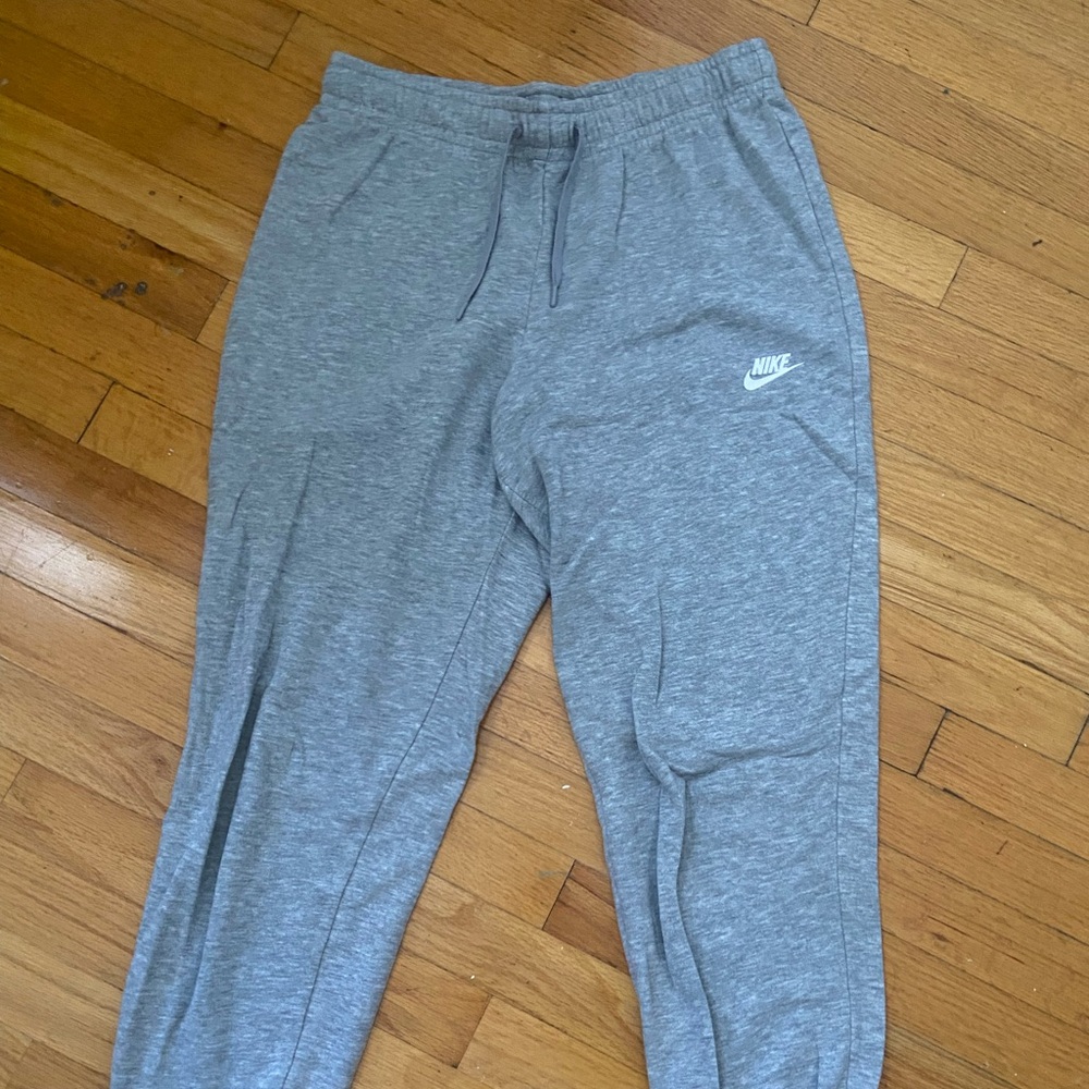 Nike Women’s Grey Sweatpants